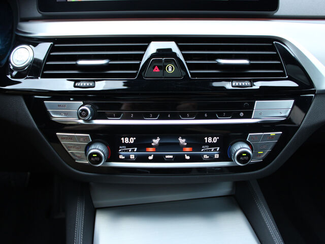 BMW 530 d xDr.T.M Sport IntAktL.Standh.PanoD.SuView19 Ansicht 15 für Fahrzeugdetailseite