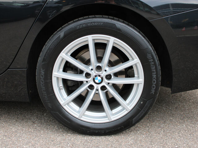 BMW 320 d xDr.T. Sports.HUD ACC PanoD.LiveProf.Kamera Ansicht 8 für Fahrzeugdetailseite