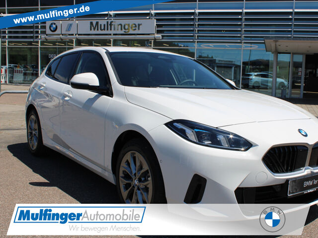 BMW 120 i Premium Paket Shadow Line LED Sitzh. Parking Ansicht 1 für Fahrzeugdetailseite