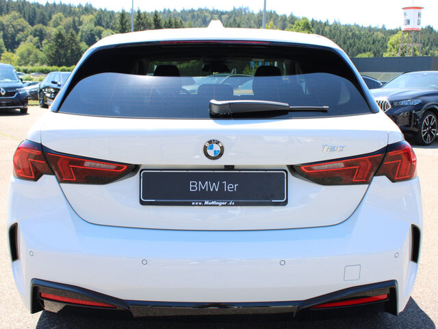 BMW 120 i Premium Paket Shadow Line LED Sitzh. Parking Ansicht 7 für Fahrzeugdetailseite