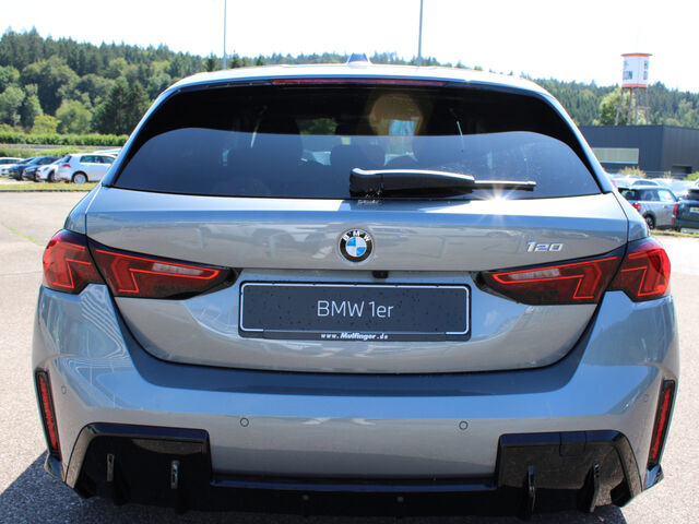 BMW 120 i M Sport DrivAss SHZ RFK LED DAB 18 Ansicht 7 für Fahrzeugdetailseite