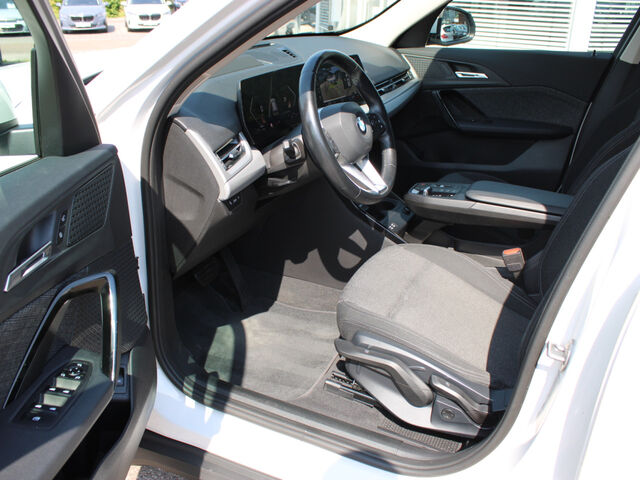 BMW X1 s18d HUD ACC AktivS+Massage Kamera LiveProf. Ansicht 9 für Fahrzeugdetailseite
