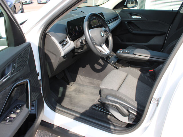BMW X1 s18d HUD ACC AktivS+Massage Kamera LiveProf. Ansicht 9 für Fahrzeugdetailseite