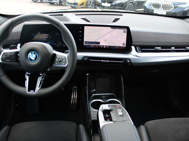 BMW iX1 xDrive30 M Sport DrivAssPlus DAB AHK 18 Ansicht 11 für Fahrzeugdetailseite