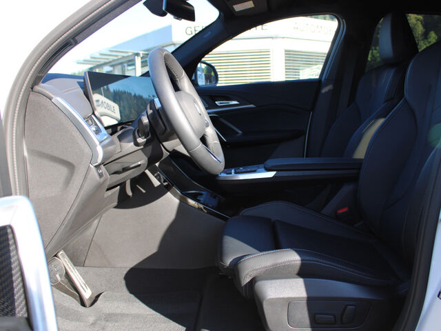 BMW X2 s20d M Sport Kamera Har/Kar. Ad-Fahrwerk 19 Ansicht 9 für Fahrzeugdetailseite