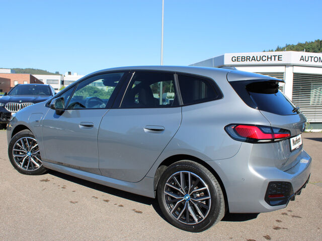 BMW 225 Active Tourer 225e xDr.AT.HUD ACC AktivS+Massage LivePr.18PA+ Ansicht 7 für Fahrzeugdetailseite