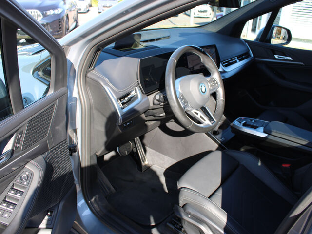 BMW 225 Active Tourer 225e xDr.AT.HUD ACC AktivS+Massage LivePr.18PA+ Ansicht 9 für Fahrzeugdetailseite