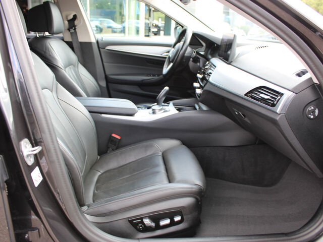 BMW 530 d xDr.T. Standh.KomfS+Bel.ACC LiveProf.Kamera Ansicht 10 für Fahrzeugdetailseite
