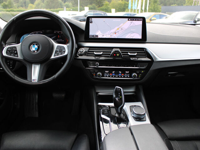 BMW 530 d xDr.T. Standh.KomfS+Bel.ACC LiveProf.Kamera Ansicht 11 für Fahrzeugdetailseite