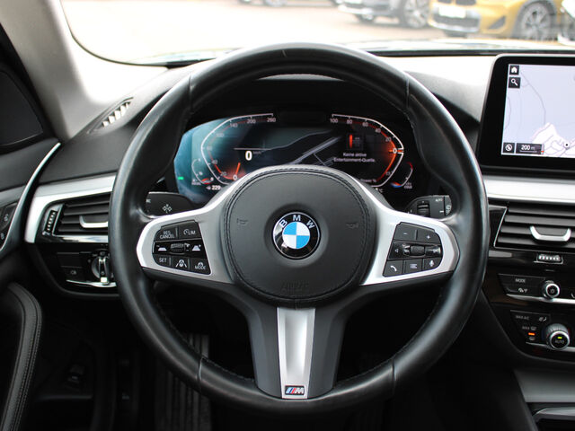 BMW 530 d xDr.T. Standh.KomfS+Bel.ACC LiveProf.Kamera Ansicht 12 für Fahrzeugdetailseite