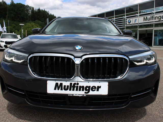 BMW 530 d xDr.T. Standh.KomfS+Bel.ACC LiveProf.Kamera Ansicht 3 für Fahrzeugdetailseite