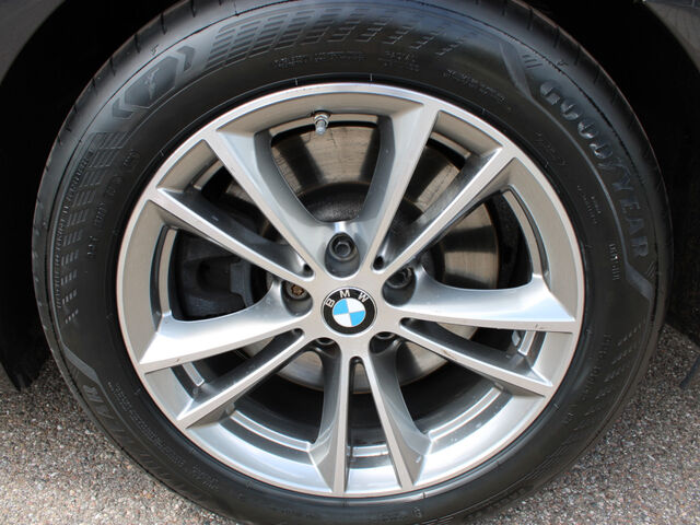 BMW 530 d xDr.T. Standh.KomfS+Bel.ACC LiveProf.Kamera Ansicht 8 für Fahrzeugdetailseite
