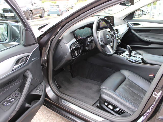 BMW 530 d xDr.T. Standh.KomfS+Bel.ACC LiveProf.Kamera Ansicht 9 für Fahrzeugdetailseite