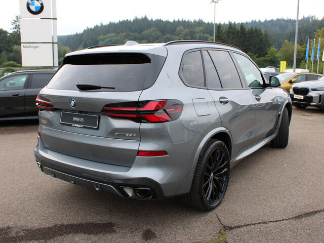 BMW X5 x30d M Sport Pro PanoD.ACC HUD SuView AHK 22 Ansicht 4 für Fahrzeugdetailseite