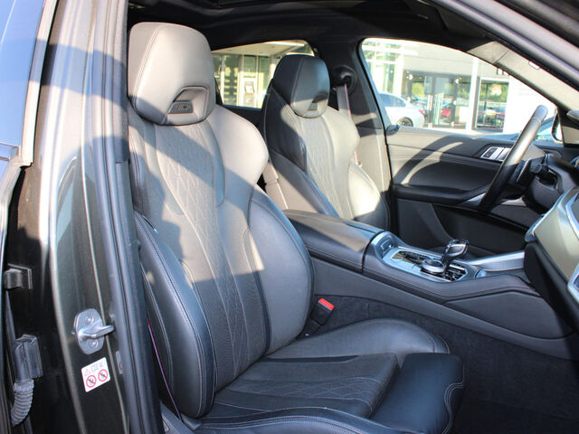 BMW X6 M50 i Sky IntAktivL.Sitzbel+Mass.Soft ACC AHK Ansicht 11 für Fahrzeugdetailseite