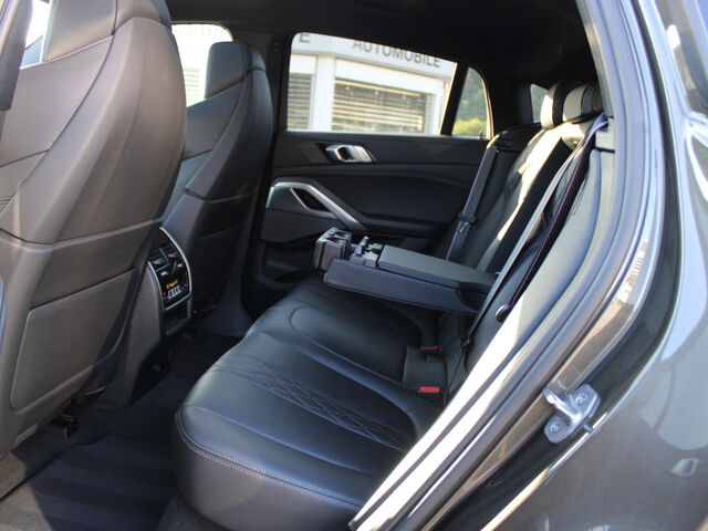 BMW X6 M50 i Sky IntAktivL.Sitzbel+Mass.Soft ACC AHK Ansicht 12 für Fahrzeugdetailseite