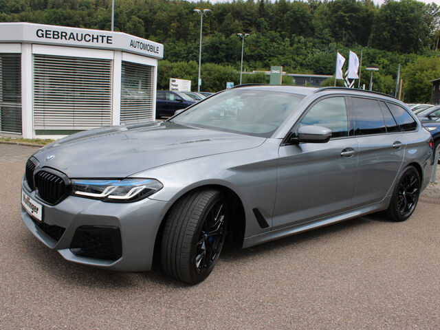 BMW 540 i xDr.T.M Sport Pro HUD ACC SurView Laser 19 Ansicht 4 für Fahrzeugdetailseite