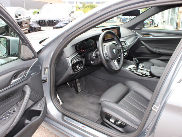 BMW 540 i xDr.T.M Sport Pro HUD ACC SurView Laser 19 Ansicht 9 für Fahrzeugdetailseite