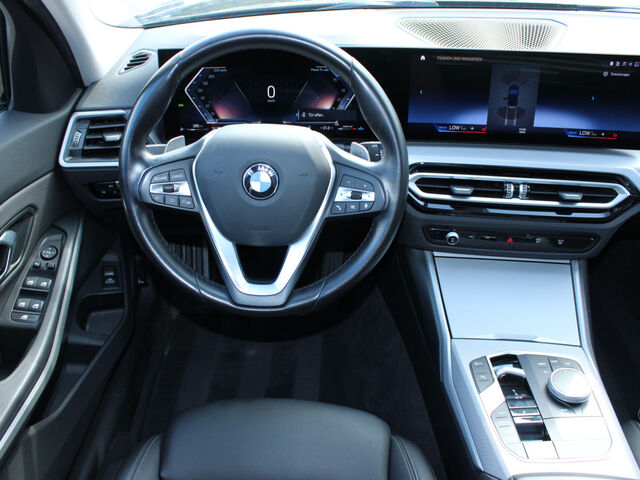 BMW 320 d T. Sports.Live-Widescreen PanoD.Sitzh.AHK Ansicht 11 für Fahrzeugdetailseite
