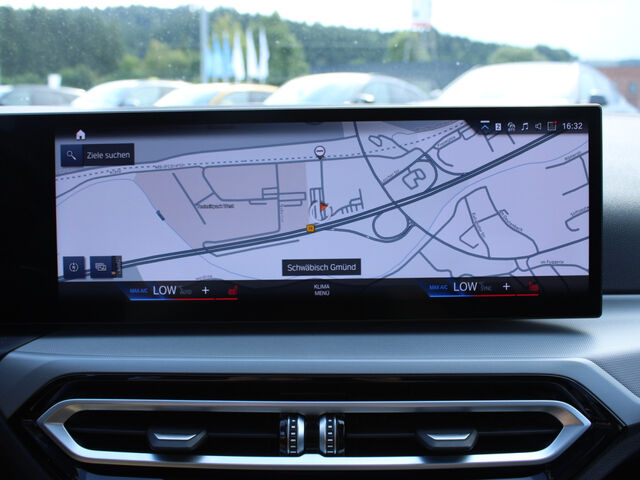 BMW 320 d T. Sports.Live-Widescreen PanoD.Sitzh.AHK Ansicht 13 für Fahrzeugdetailseite