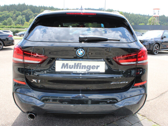 BMW X1 x25e M Sport Leder HUD Driv-/Park-Ass.Navi+ Ansicht 6 für Fahrzeugdetailseite