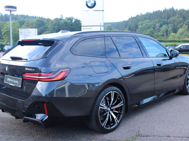 BMW 520 d xdrive Touring M Sport Pro Driving Assistant Ansicht 5 für Fahrzeugdetailseite