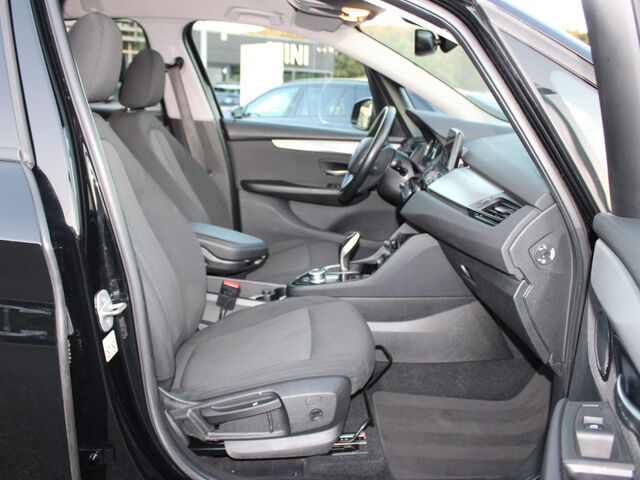 BMW 218 Active Tourer 218d ActiveT.Navi LED Sitzh.DAB Business ParkAss Ansicht 10 für Fahrzeugdetailseite