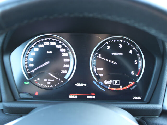 BMW 218 Active Tourer 218d ActiveT.Navi LED Sitzh.DAB Business ParkAss Ansicht 12 für Fahrzeugdetailseite