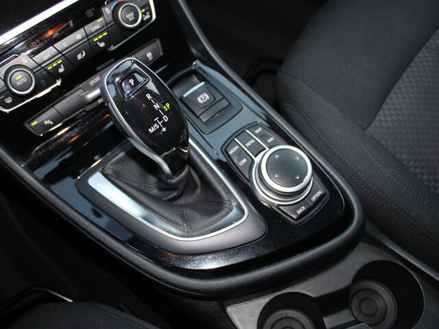 BMW 218 Active Tourer 218d ActiveT.Navi LED Sitzh.DAB Business ParkAss Ansicht 15 für Fahrzeugdetailseite