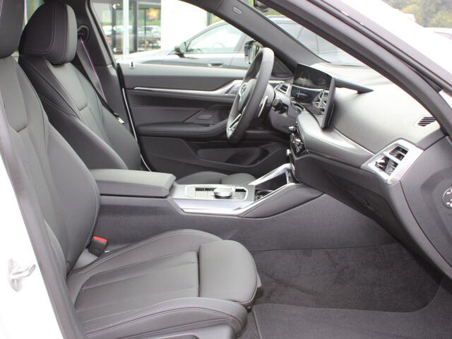 BMW 420 Gran Coupe 420i Gran CoupÃ© M Sport Pro LED AHK Innovationspak Ansicht 10 für Fahrzeugdetailseite