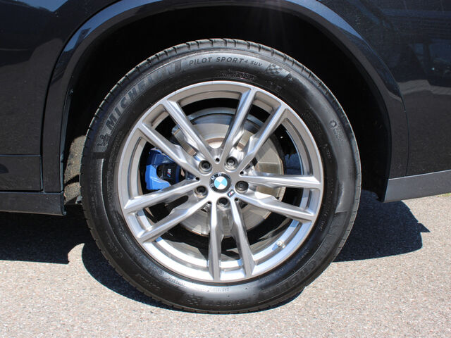BMW X4 x30d M Sport Leder HUD LiveProf. el-Sitze DAB Ansicht 8 für Fahrzeugdetailseite