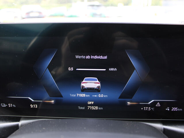 BMW i4 e35 GranC.M Sport ACC SurView Laser Ha/Ka.AHK Ansicht 13 für Fahrzeugdetailseite