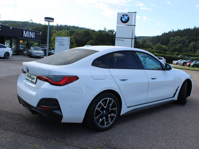 BMW i4 e35 GranC.M Sport ACC SurView Laser Ha/Ka.AHK Ansicht 7 für Fahrzeugdetailseite