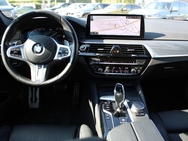 BMW 540 d xDr.T.M Sport Pro Standh.SuView Soft AHK19 Ansicht 10 für Fahrzeugdetailseite