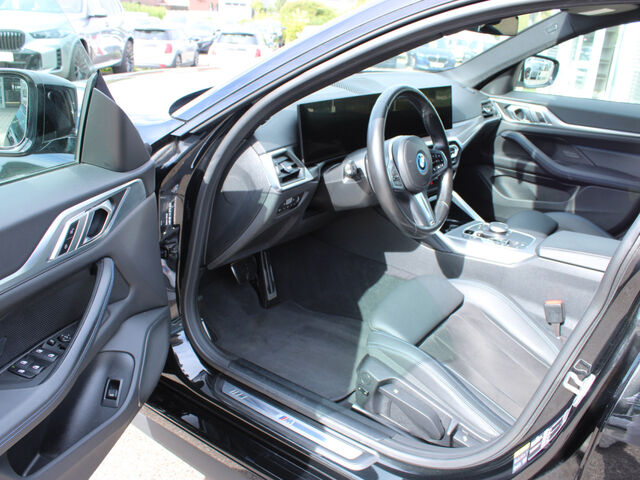 BMW i4 e35 GranC. M Sport LivePlus SurView 19 Ansicht 9 für Fahrzeugdetailseite
