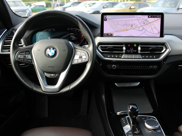 BMW X3 x30d Standh.PanoD.SuView.HUD Sitzbel.AHK 20 Ansicht 11 für Fahrzeugdetailseite