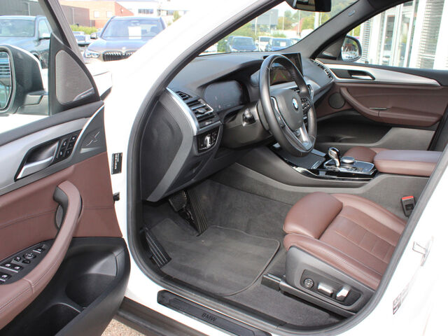 BMW X3 x30d Standh.PanoD.SuView.HUD Sitzbel.AHK 20 Ansicht 9 für Fahrzeugdetailseite