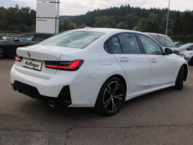 BMW 320 d M Sport SurView Live-Navi Lenkradh.DrivAss Ansicht 5 für Fahrzeugdetailseite
