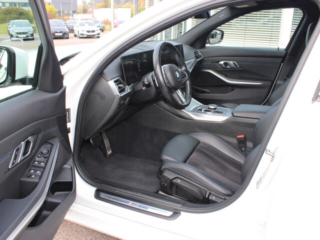 BMW 320 d M Sport SurView Live-Navi Lenkradh.DrivAss Ansicht 8 für Fahrzeugdetailseite