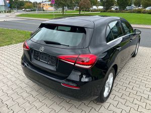 MERCEDES-BENZ A 180 Style Aut. Navi+Leder+Led+Kamera+Shz+Pdc...
