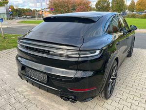 PORSCHE Cayenne GTS Coupe Sport Design Paket + Panorama...