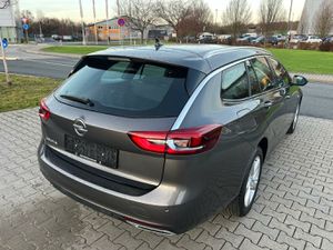 OPEL Insignia 2.0 D Business Kombi Aut. Navi+Led+Ahk...