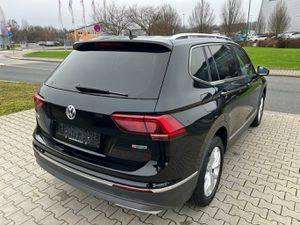 VW Tiguan Allspace 2.0 TDI Highline 4Motion Pano...