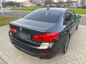 BMW 530 d Sport Line Aut. Navi+Led+Kamera+Ahk+Shz...
