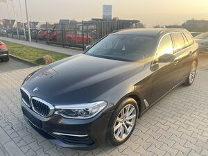 BMW 530 i Touring Aut. Navi+Led+Shz+Ahk+Kamera...