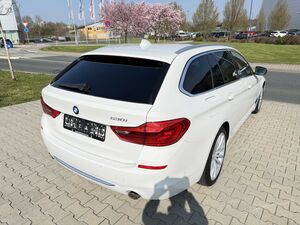 BMW 530 i Luxury Line Aut. Navi+Led+Pano+Ahk+Kamera...