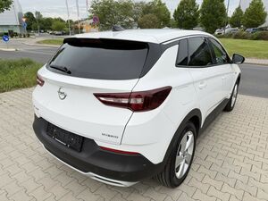 OPEL Grandland X 1.6 Turbo Elegance Plug-in-Hybrid...
