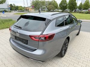OPEL Insignia 2.0 D Ultimate Aut. Navi+Led+Ahk+Kamera...