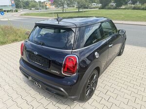 MINI Cooper S Classic Trim Aut. Navi+Led+Kamera+Pano...