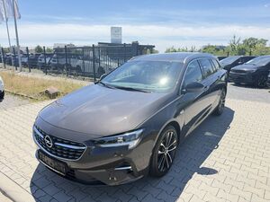 OPEL Insignia 2.0 D Ultimate Aut. Navi+Led+Kamera+Shz...